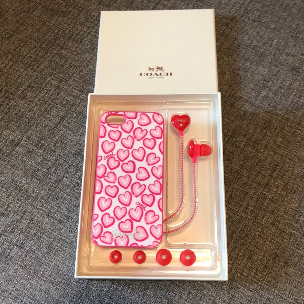 Coach Heart Print iPhone 5 Case & Earbud set